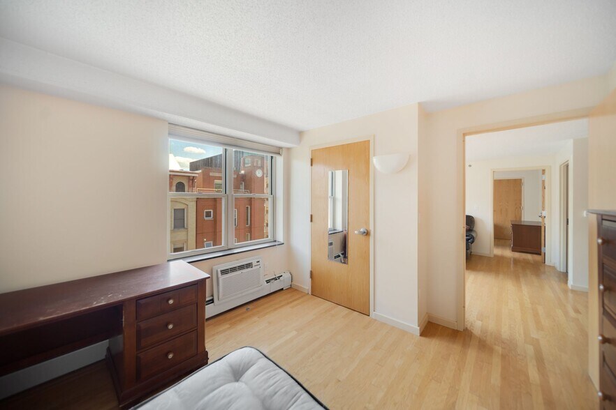 More Photos Of 400 College Ave, Ithaca Apartments For Sale