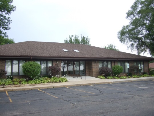 Primary Photo Of 1437 S Bell School Rd, Rockford Medical For Lease