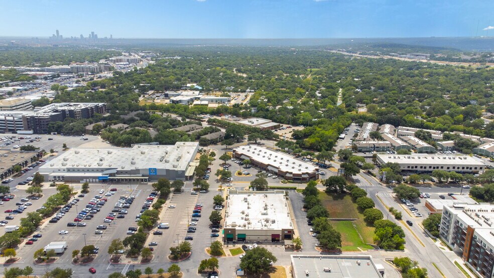 More Photos Of 2525 Anderson Ln W, Austin Unknown For Lease