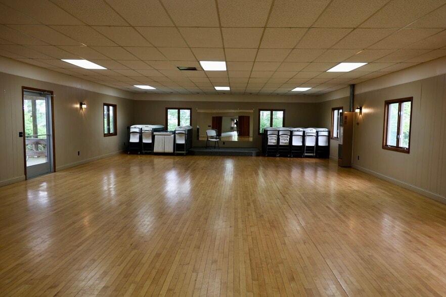 More Photos Of 145 Wedge Rd, Sandusky Specialty For Sale