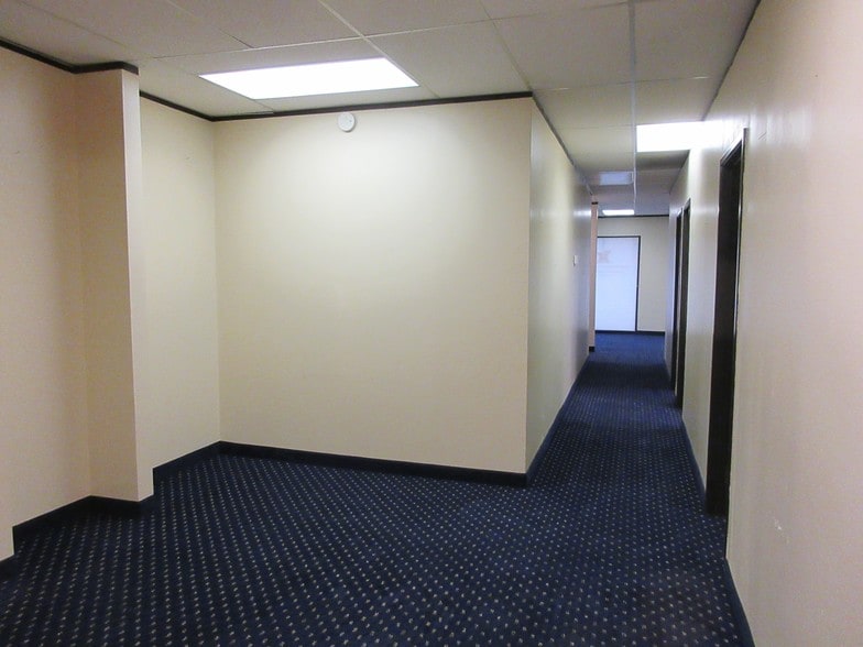 More Photos Of 2200 E 104th Ave, Thornton Office For Lease