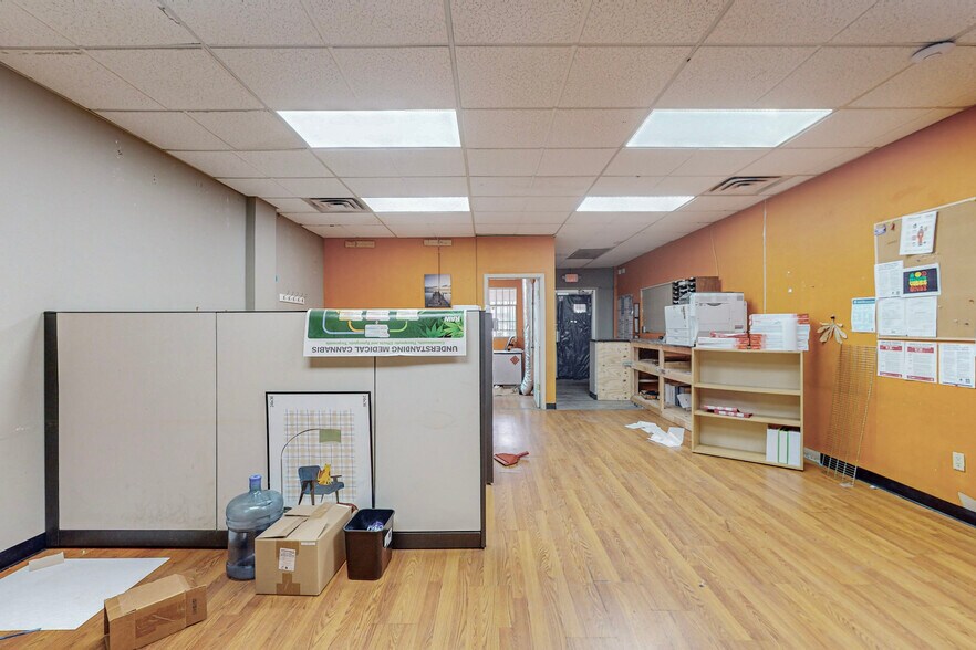 More Photos Of 1823 Commercial St NE, Albuquerque Warehouse For Sale
