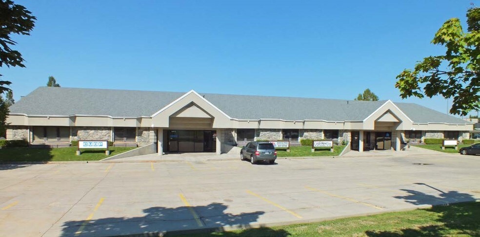 More Photos Of 352 S 200 W, Farmington Office For Lease