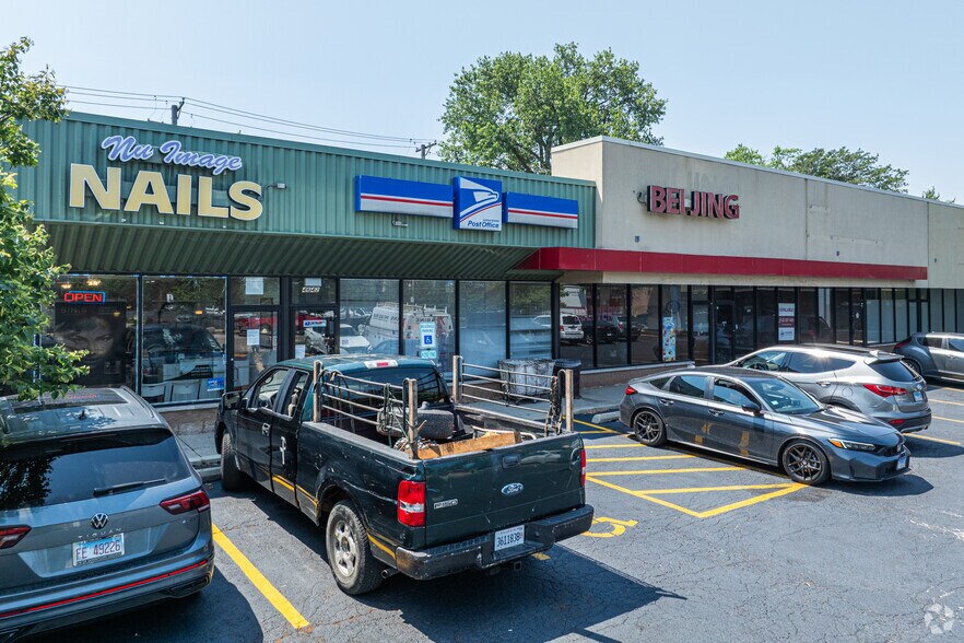 More Photos Of , Chicago General Retail For Sale