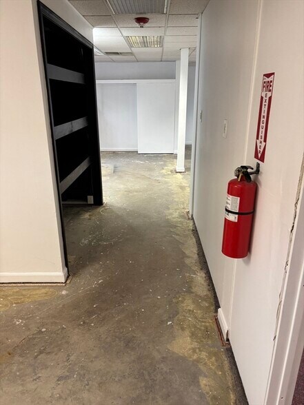 More Photos Of 347 W Grove St, Middleborough Office For Sale