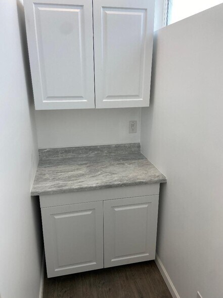 More Photos Of 828 Hempstead Tpke, Franklin Square Medical For Sale