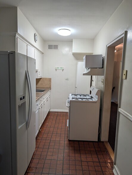 More Photos Of 207-11 Hillside Ave, Jamaica Storefront Retail Residential For Sale