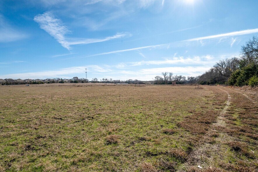 More Photos Of 5285 CR 277, Melissa Land For Sale
