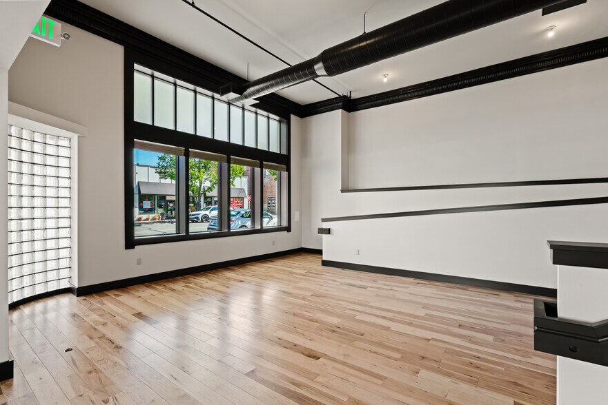 More Photos Of 103-116 W 3rd Ave, Ellensburg Restaurant For Lease