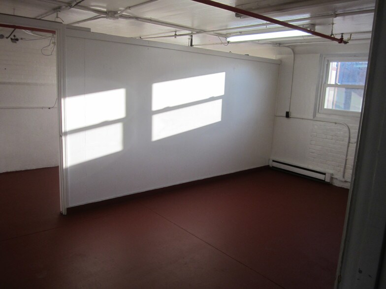 More Photos Of 330 Turner St, Attleboro Manufacturing For Lease