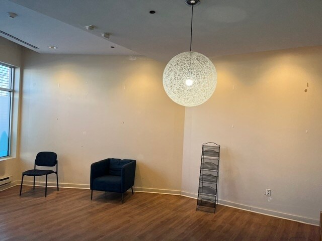More Photos Of 405 Hunts Point Ave, Bronx Storefront For Lease