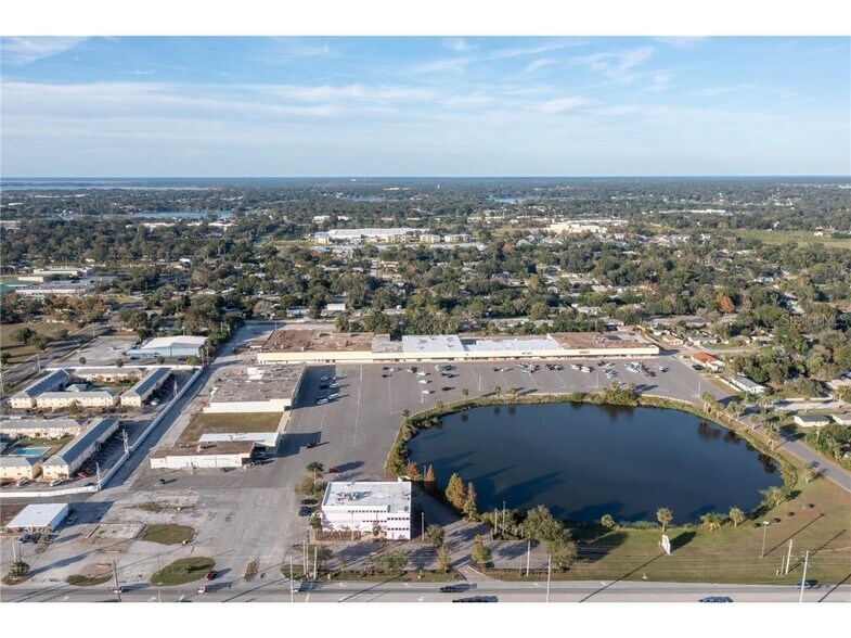 Primary Photo Of 2751 W Old US Highway 441, Mount Dora General Retail For Sale