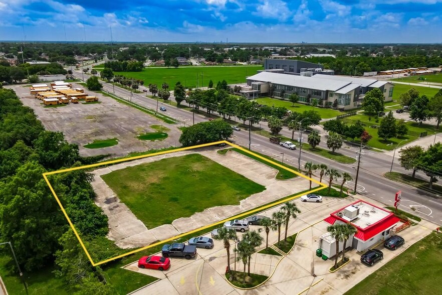 More Photos Of 5571 Read Blvd, New Orleans Land For Sale