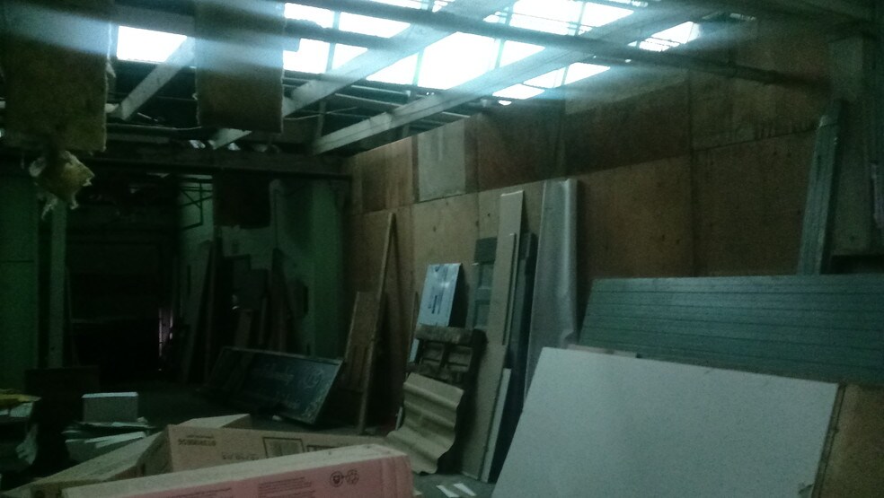 More Photos Of 2 Birch St, Willimantic Flex For Sale