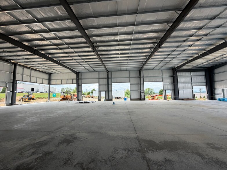 More Photos Of Thunderbird Ln, Fairfield Warehouse For Lease
