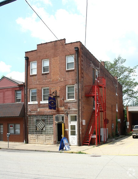More Photos Of 409 Cavitt Ave, Trafford Bar For Sale