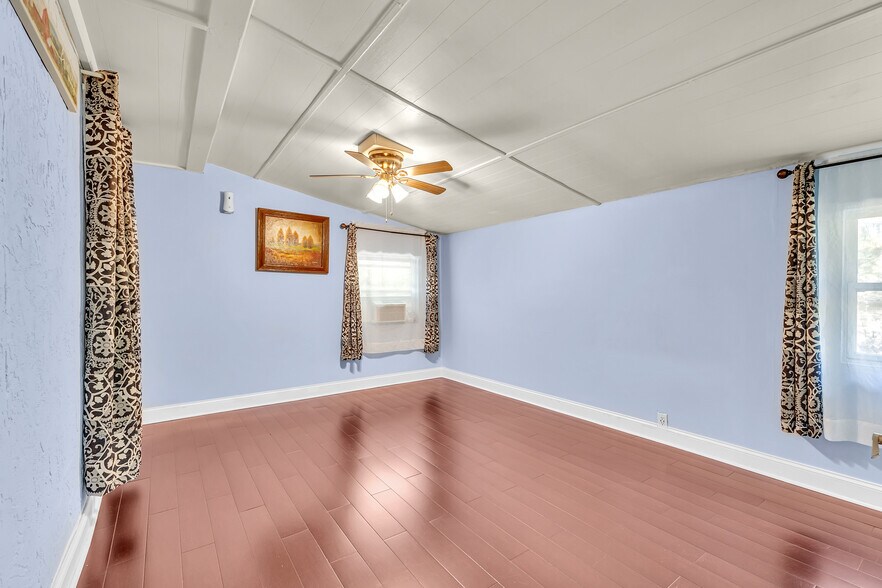 More Photos Of 5575 Milam Rd, Fairburn Medical For Lease