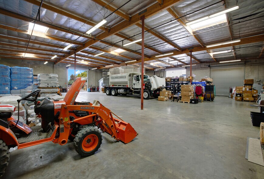 More Photos Of 42396 Rio Nedo, Temecula Manufacturing For Sale