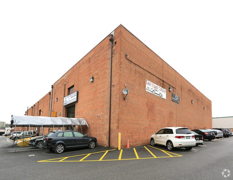 53005320 Eisenhower Ave, Alexandria, VA 22304 Industrial For Lease