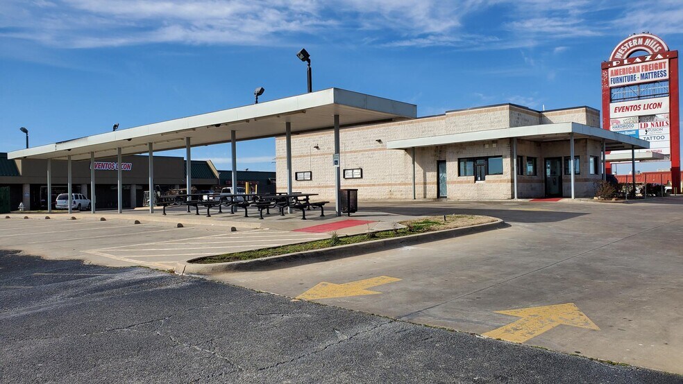 More Photos Of 8625 Camp Bowie West Blvd, Fort Worth Land For Lease