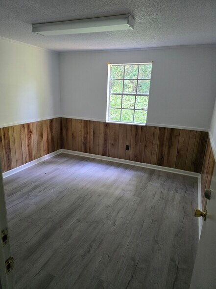 More Photos Of 130 Clay St, Hinesville Religious Facility For Sale
