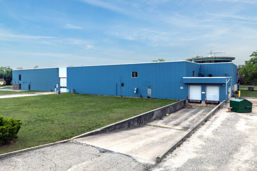 More Photos Of 600 G St, Millville Light Manufacturing For Lease
