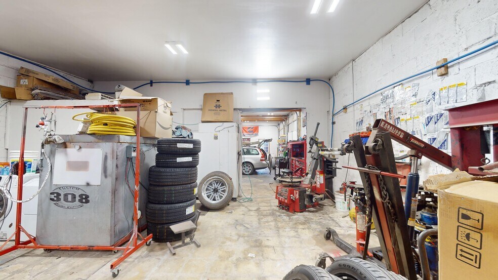 More Photos Of 2270 Solomons Island Rd, Huntingtown Auto Repair For Sale