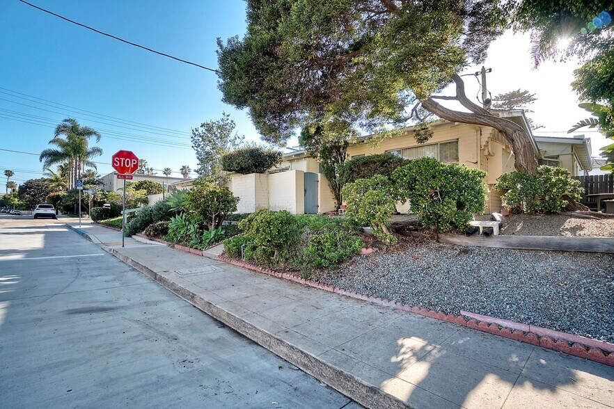 More Photos Of 428-438 Rosemont St, La Jolla Apartments For Sale