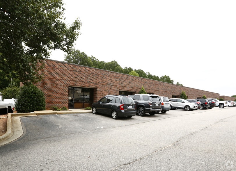 More Photos Of 134-150 Donmoor Ct, Garner Research And Development For Lease
