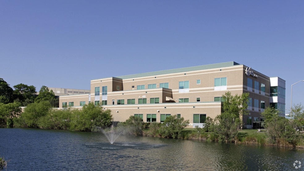 More Photos Of 5900 Lake Wright Dr, Norfolk Medical For Lease