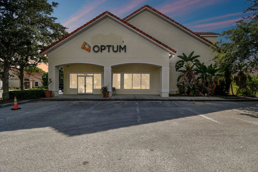 Primary Photo Of 772 Cortaro Dr, Sun City Center Medical For Sale