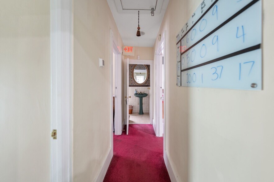 More Photos Of 339 S Ridgewood Ave, Daytona Beach Office Residential For Sale