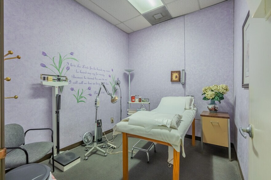 More Photos Of 199 N 2nd Ave, Upland Freestanding For Sale