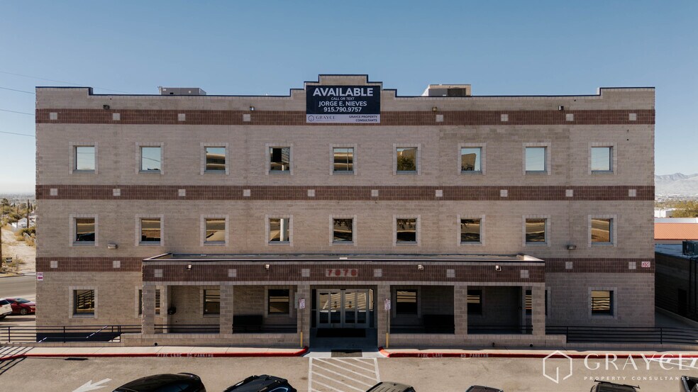More Photos Of 7878 E Gateway Blvd, El Paso Medical For Lease