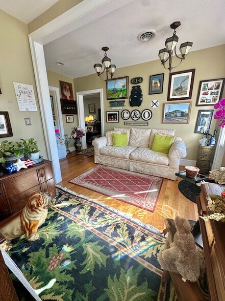 More Photos Of 314 Jefferson Ave, Clifton Forge Hospitality For Sale