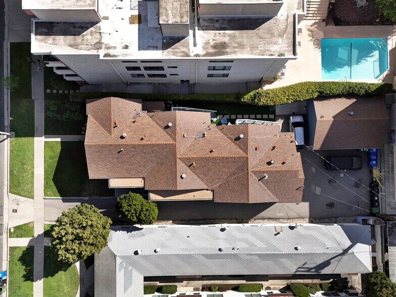 More Photos Of 14524-14530 Dickens St, Sherman Oaks Apartments For Sale