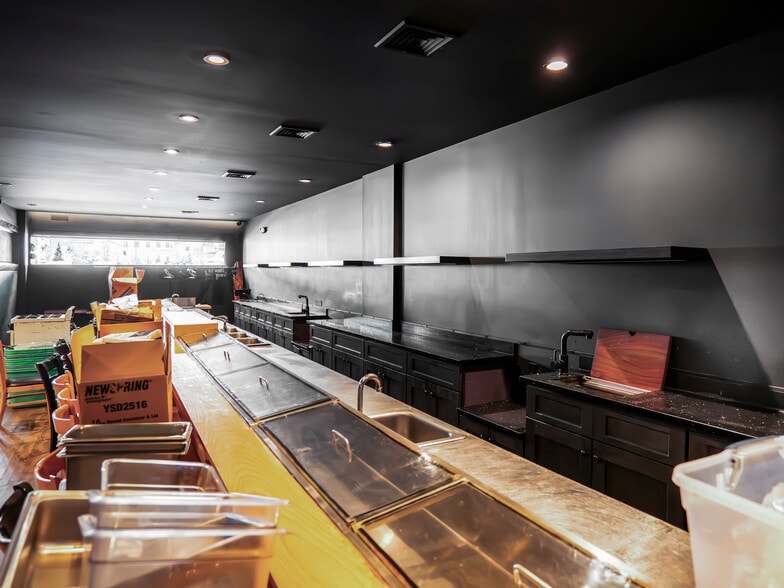 More Photos Of 362 W 23rd St, New York Apartments For Lease