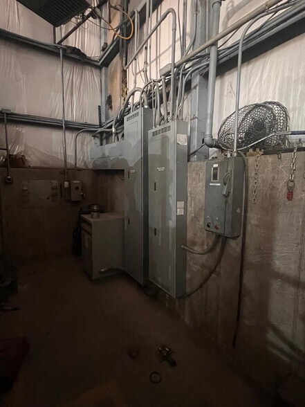 More Photos Of 2220 State Route 3, Catlettsburg Manufacturing For Sale