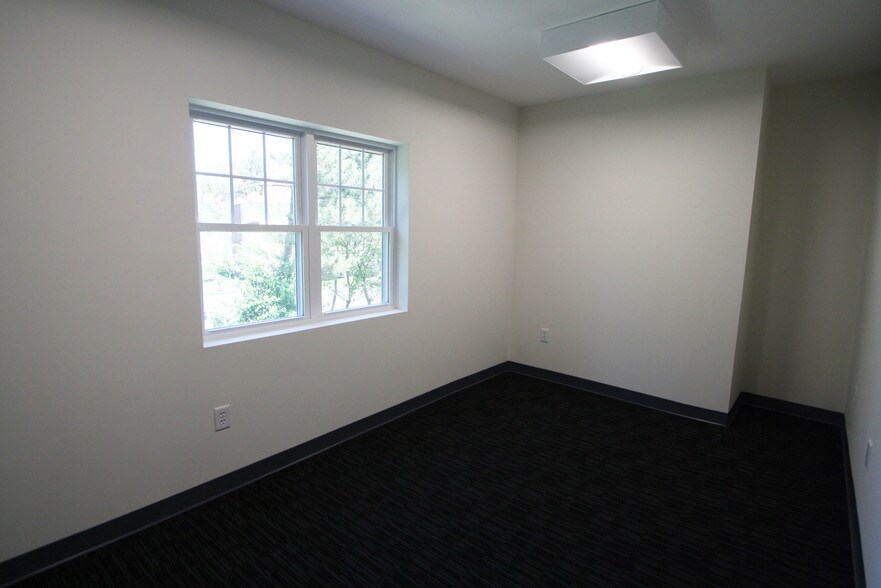 More Photos Of 764 Plain St, Marshfield Office Residential For Lease