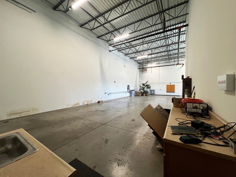 More Photos Of 1292 Humbracht Cir, Bartlett Warehouse For Sale