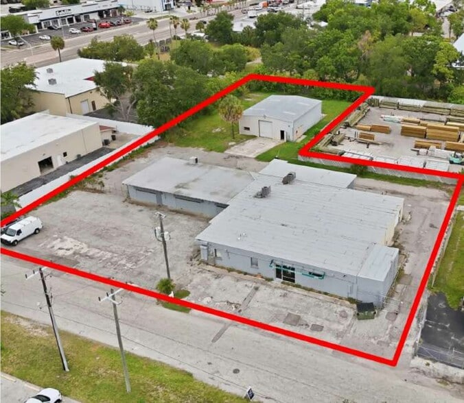 More Photos Of 2053 13th St, Sarasota Unknown For Lease