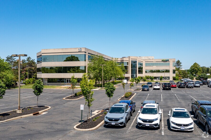 More Photos Of 10 Lake Center Executive Pky, Marlton Office For Lease