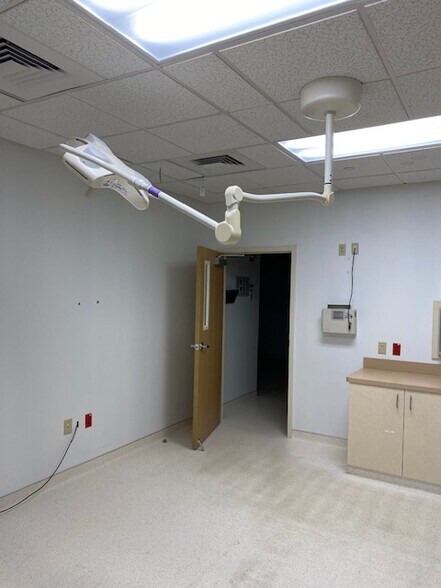 More Photos Of 100 Technology Dr, Trumbull Office For Lease