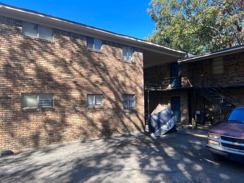 More Photos Of 1350 Willie Mitchell, Memphis Apartments For Sale