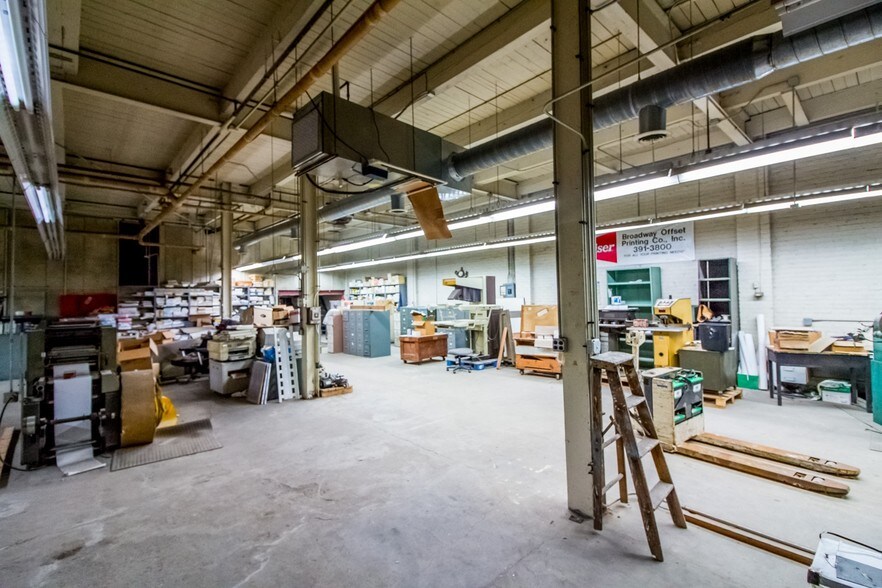 More Photos Of 3800-3812 Euclid Ave, Cleveland Light Manufacturing For Lease