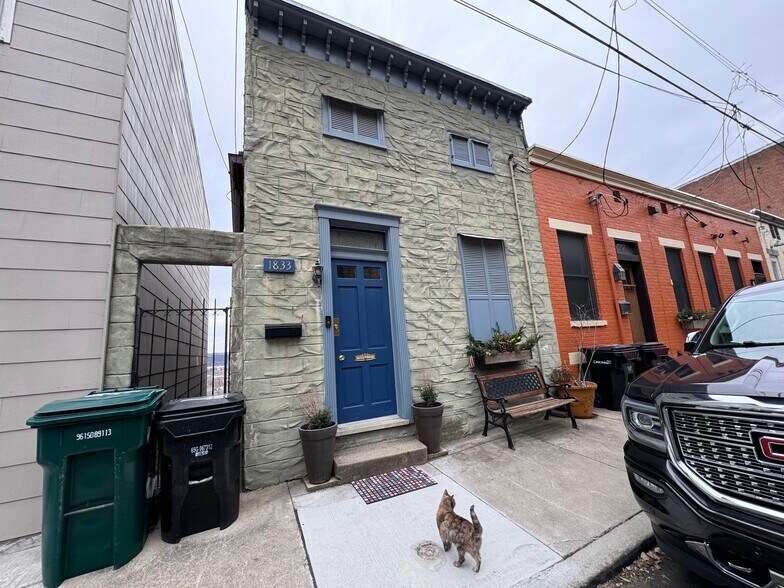 More Photos Of , Cincinnati Multifamily For Sale