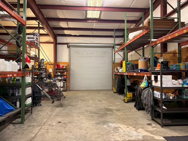 More Photos Of 3640 Hewatt Ct, Snellville Light Distribution For Sale