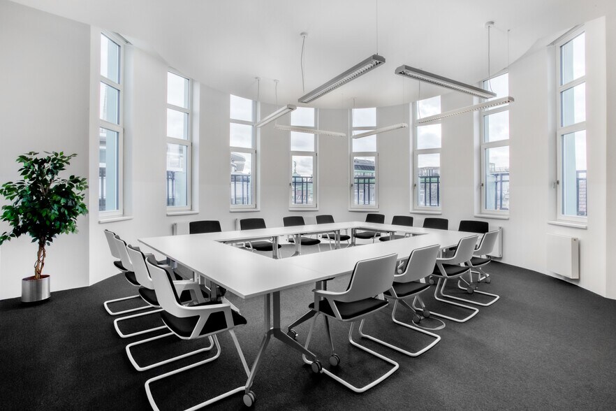 More Photos Of 7874 Main St, La Vista Coworking Space