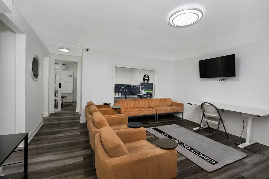 More Photos Of 613-617 Summer St, Lynn Storefront For Sale