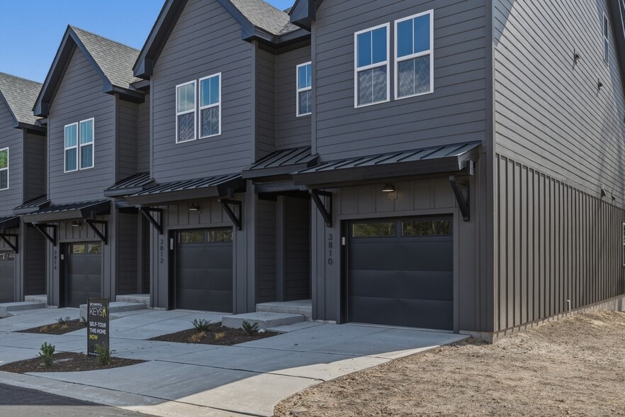 More Photos Of 3824 Mitchell Mill Rd, Raleigh Apartments For Sale